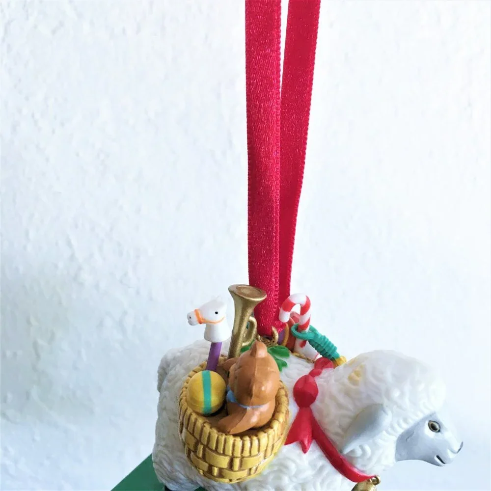 Christmas PULL TOY Ornament - on Rolling Wheels